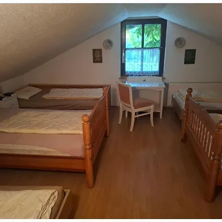 Alte Dachboden Mit 6 Bett, Für 6 Personen * Saint Wolfgang